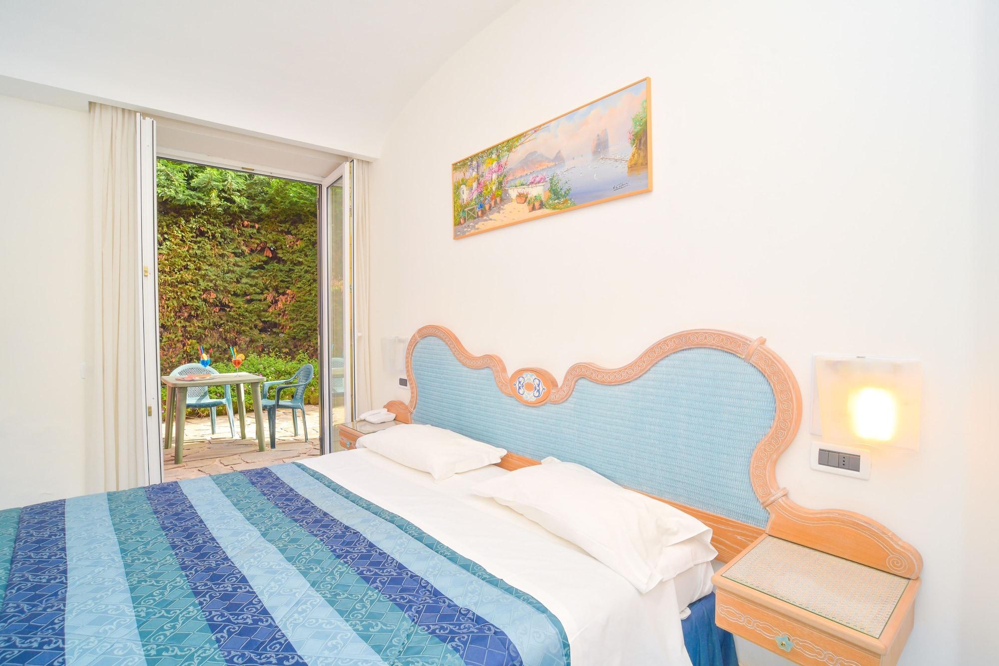Albergo Italia - Beach Hotel Casamicciola Terme Exterior foto